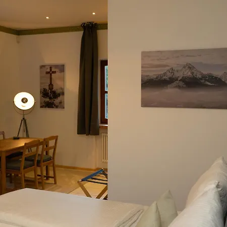 아파트 Meindl Basecamp *